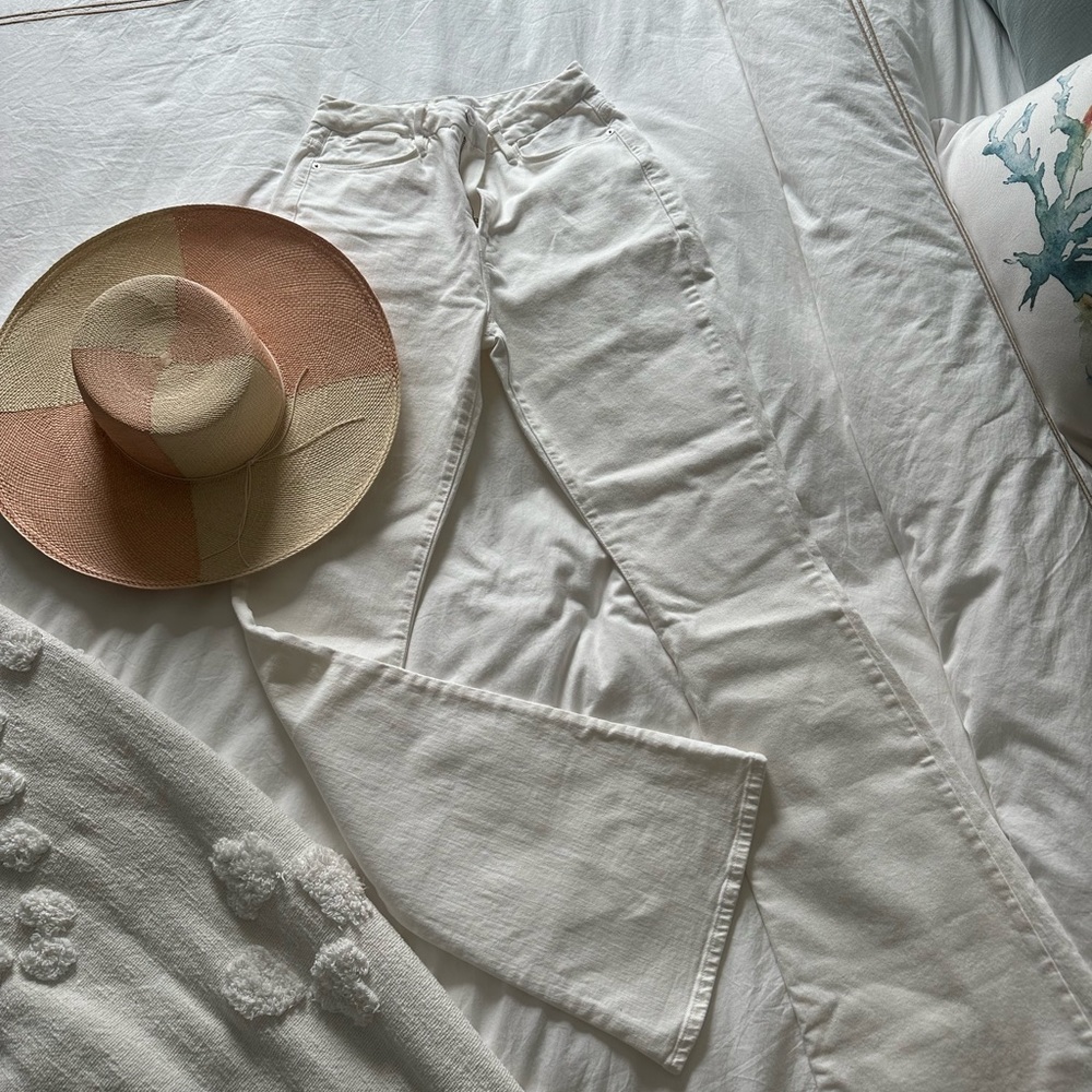 Frame Le Flare Blanc Denim Jeans